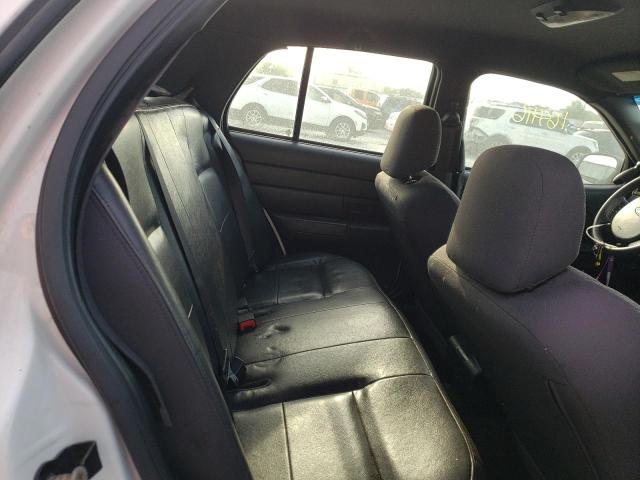 Photo 8 from auction – 2005 FORD CROWN VICT with VIN 2FAFP71W85X123562