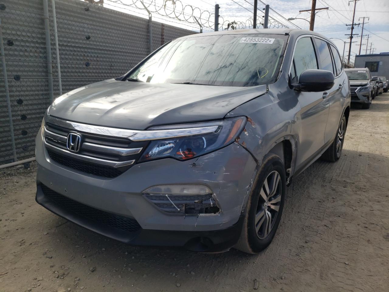 Photo 2 from auction – 2016 HONDA PILOT EXL with VIN 5FNYF5H5XGB003921