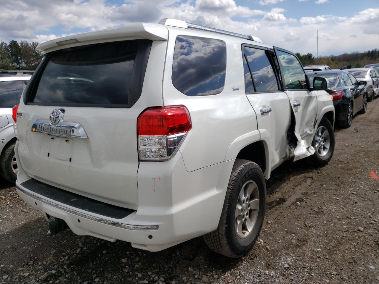 Photo 4 from auction – 2012 TOYOTA 4RUNNER SR with VIN JTEBU5JR3C5077410