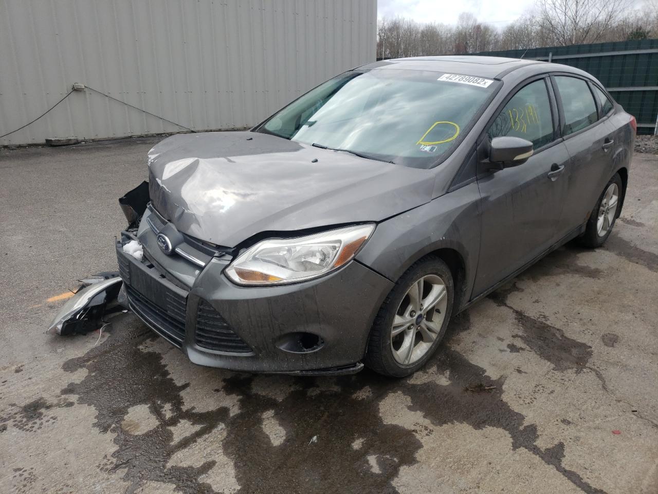 Photo 2 from auction – 2014 FORD FOCUS SE with VIN 1FADP3F28EL457187