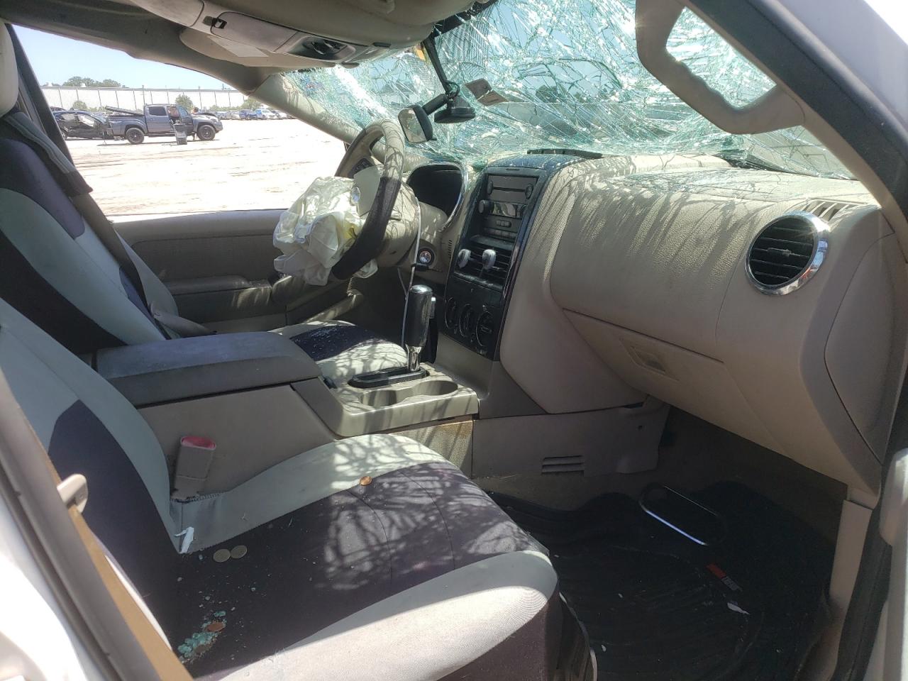 Photo 5 from auction – 2006 FORD EXPLORER X with VIN 1FMEU63E06UB17272