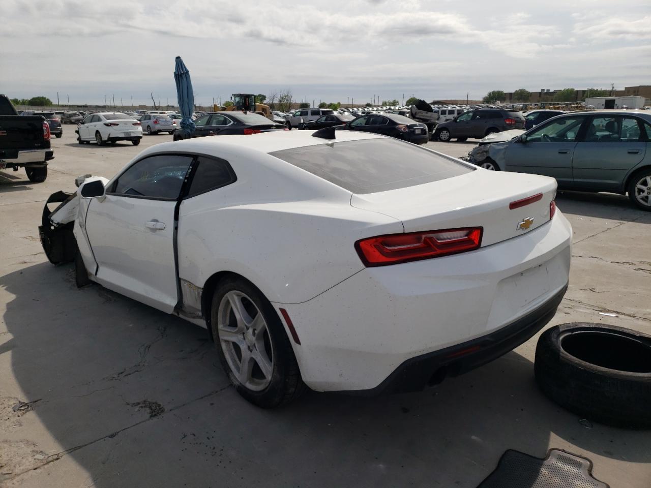 Photo 3 from auction – 2017 CHEVROLET CAMARO LT with VIN 1G1FB1RX6H0165548