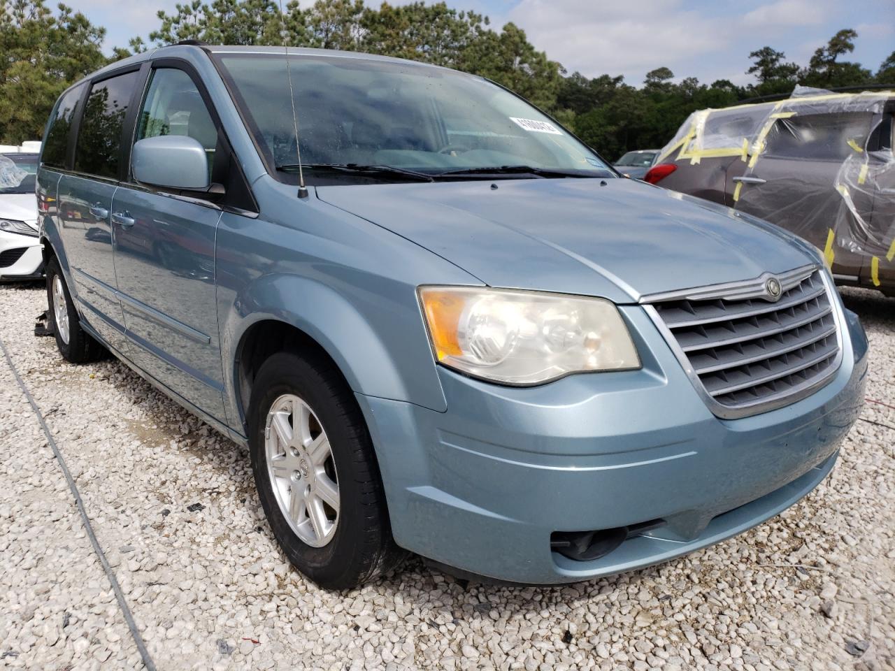 Photo 1 from auction – 2008 CHRYSLER TOWN & COU with VIN 2A8HR54P38R833833