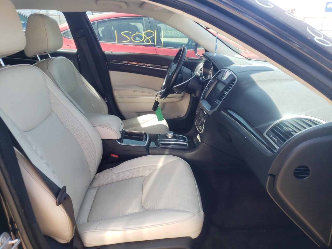 Photo 5 from auction – 2017 CHRYSLER 300C with VIN 2C3CCAKG7HH565653