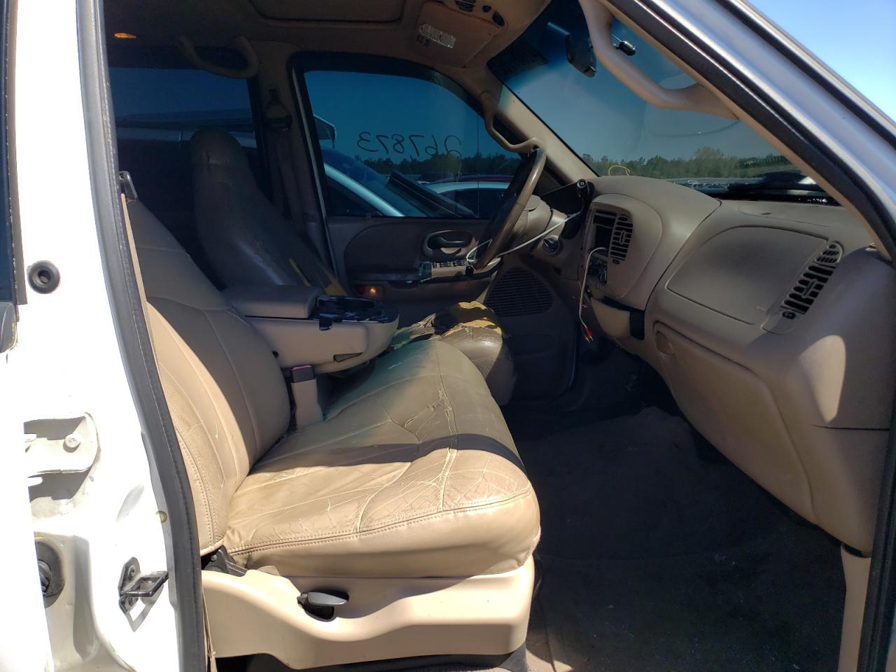 Photo 5 from auction – 2001 FORD F150 SUPER with VIN 1FTRW08L41KE22041