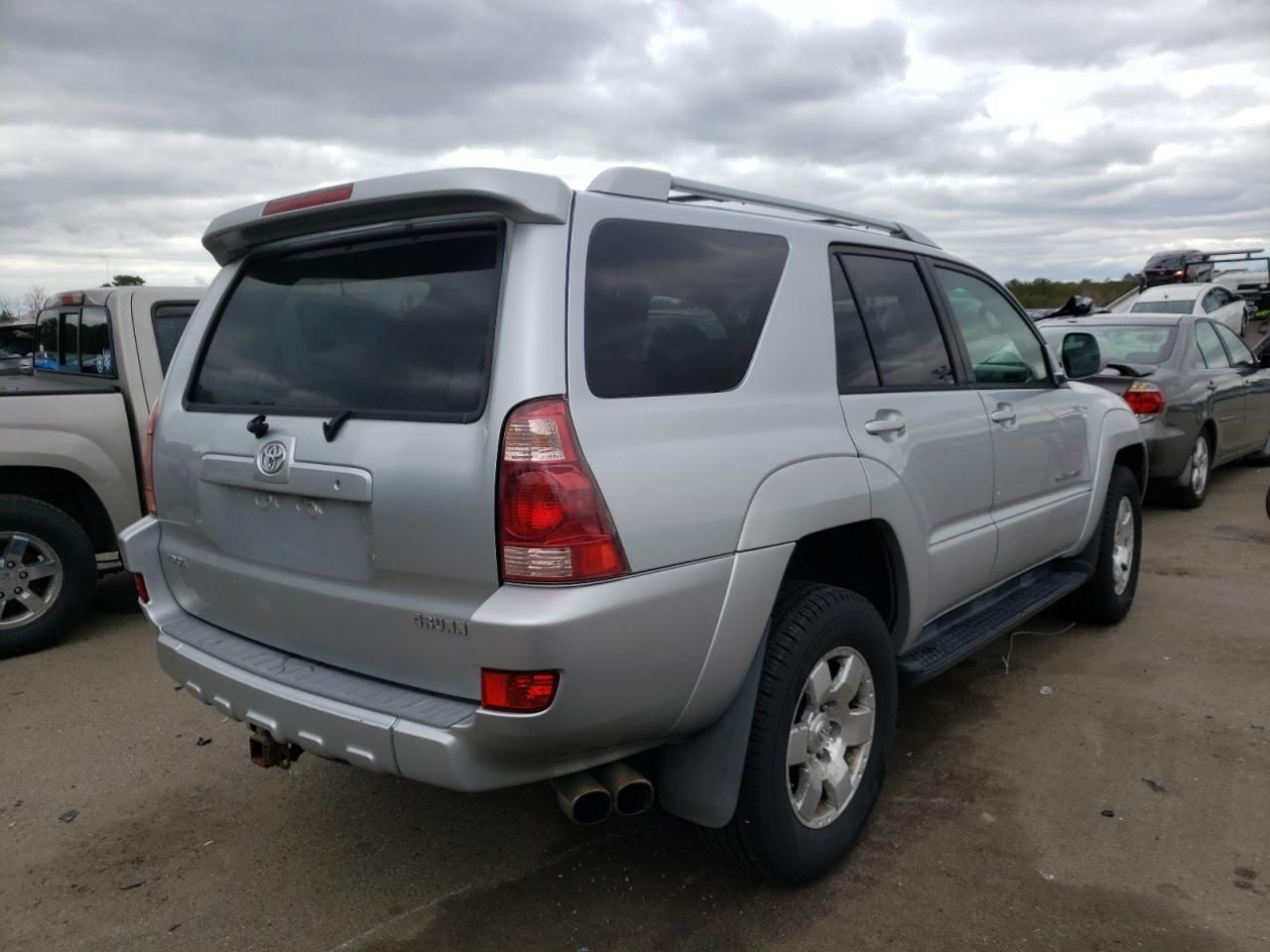 Photo 4 from auction – 2004 TOYOTA 4RUNNER SR with VIN JTEBU14R348021777