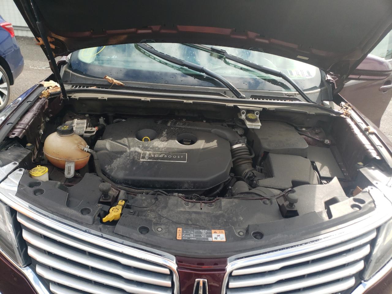 Photo 7 from auction – 2017 LINCOLN MKC RESERV with VIN 5LMCJ3D98HUL00774