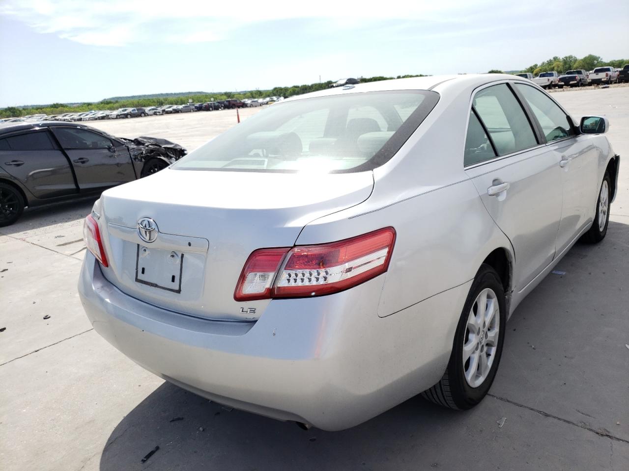 Photo 4 from auction – 2011 TOYOTA CAMRY BASE with VIN 4T4BF3EK9BR121805