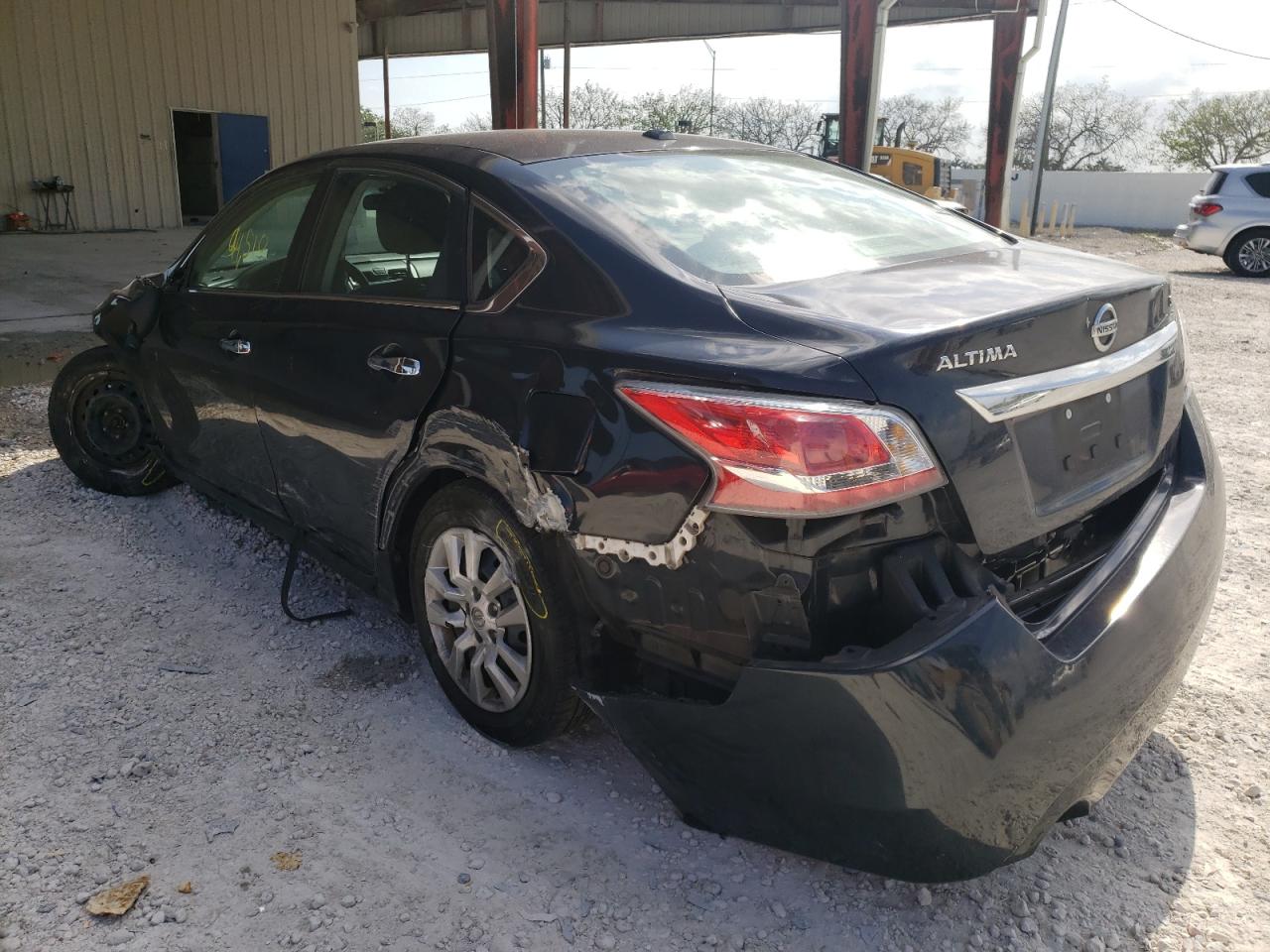 Photo 3 from auction – 2015 NISSAN ALTIMA 2.5 with VIN 1N4AL3APXFC267605