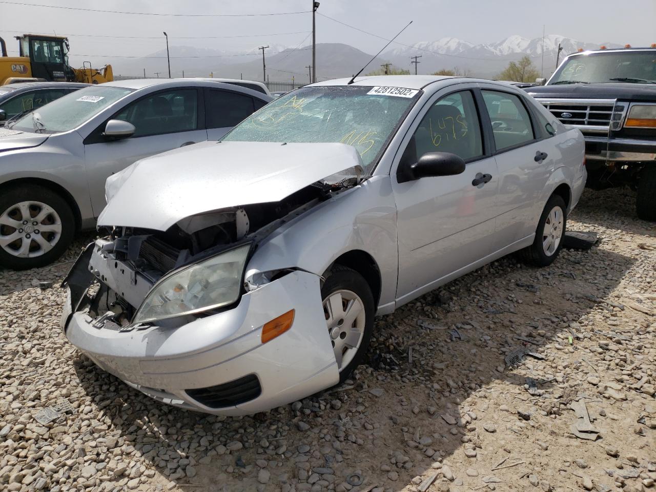 Photo 2 from auction – 2007 FORD FOCUS ZX4 with VIN 1FAFP34N07W188514