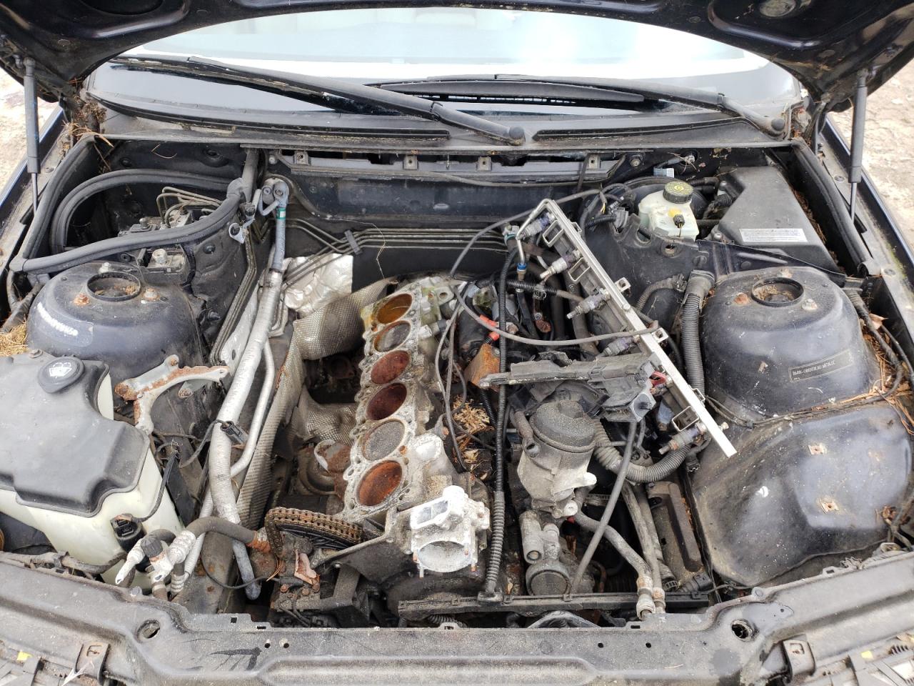 Photo 9 from auction – 2003 BMW 330 XI with VIN WBAEW53413PG10145