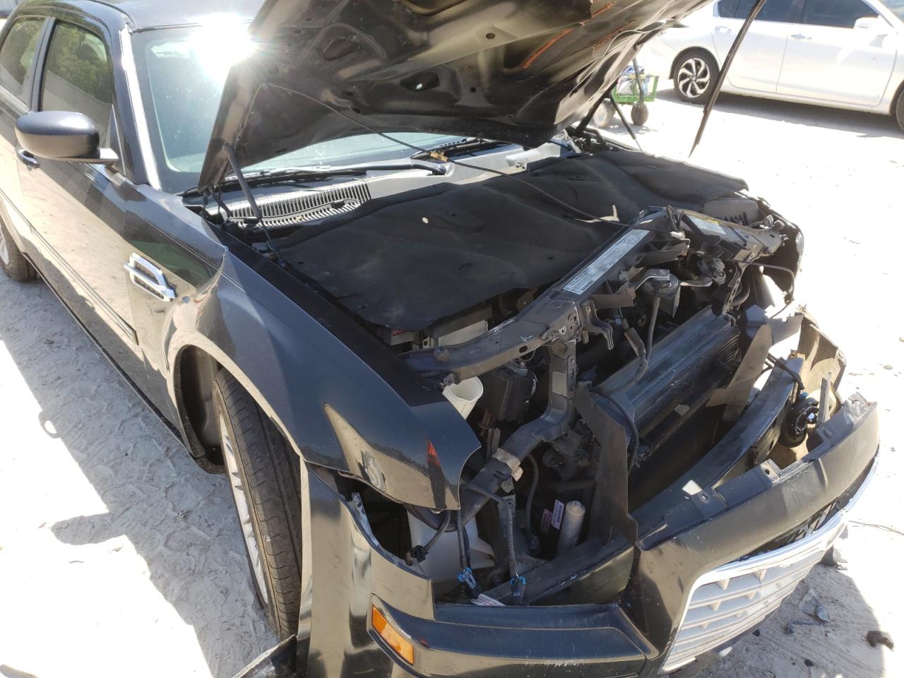 Photo 9 from auction – 2007 CHRYSLER 300 with VIN 2C3KA43R97H777603