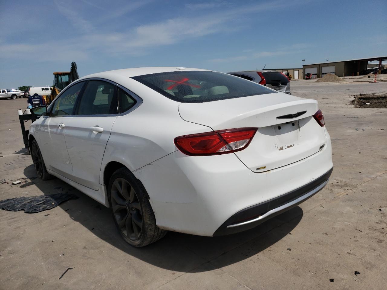 Photo 3 from auction – 2015 CHRYSLER 200 LIMITE with VIN 1C3CCCAB7FN639983