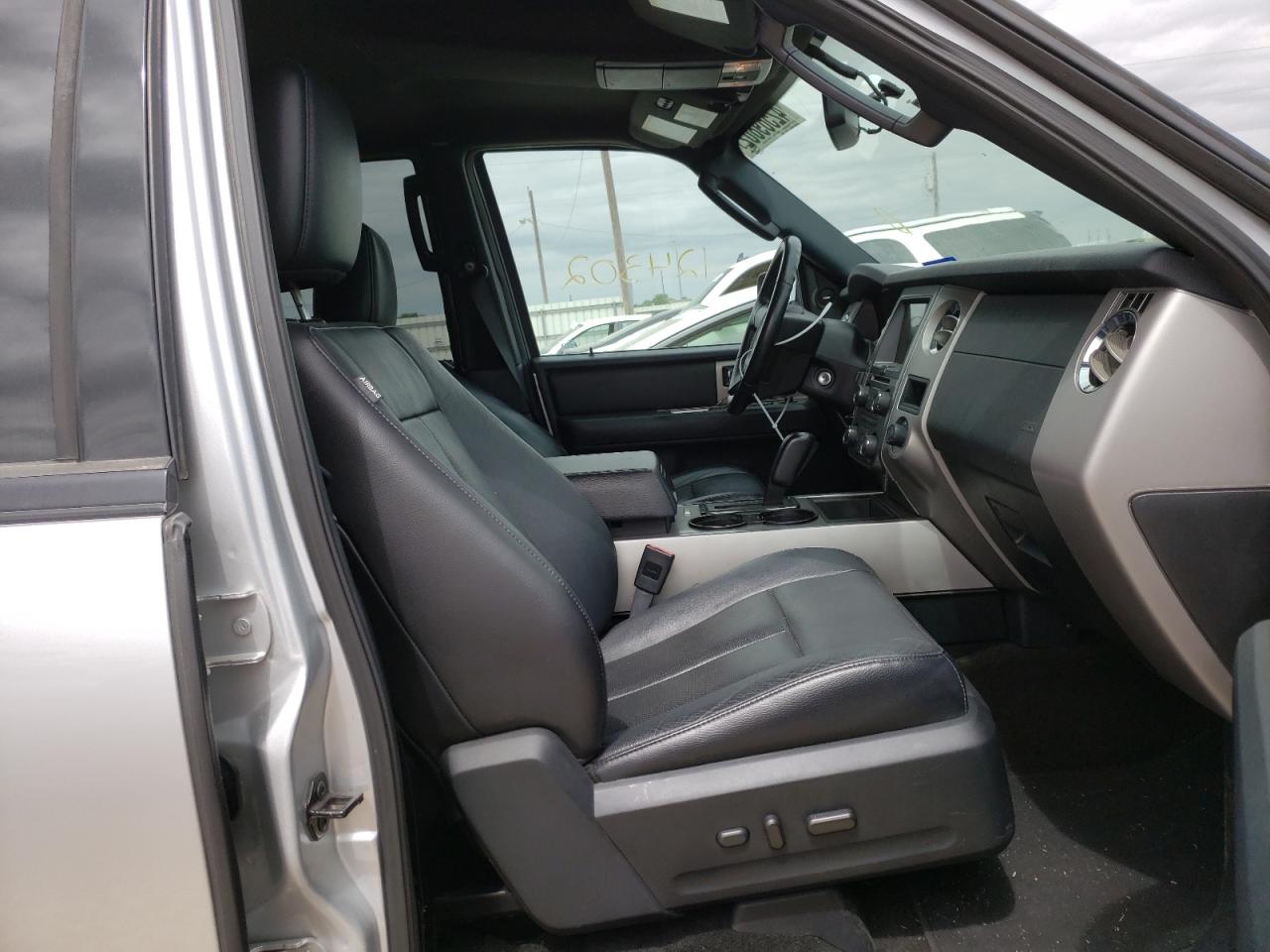 Photo 5 from auction – 2017 FORD EXPEDITION with VIN 1FMJK1HT6HEA51354