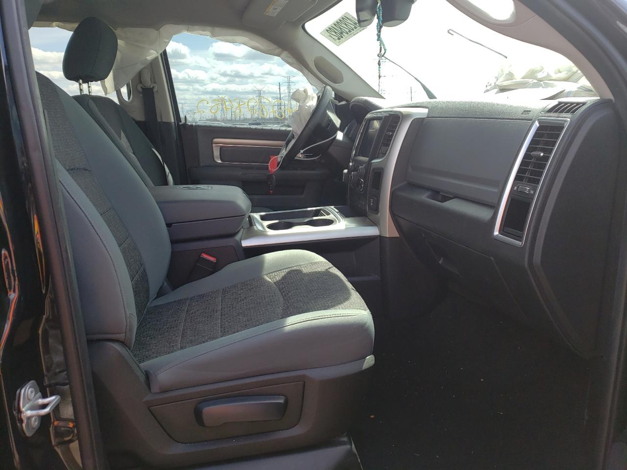 Photo 5 from auction – 2018 RAM 1500 SLT with VIN 1C6RR7LT4JS241410