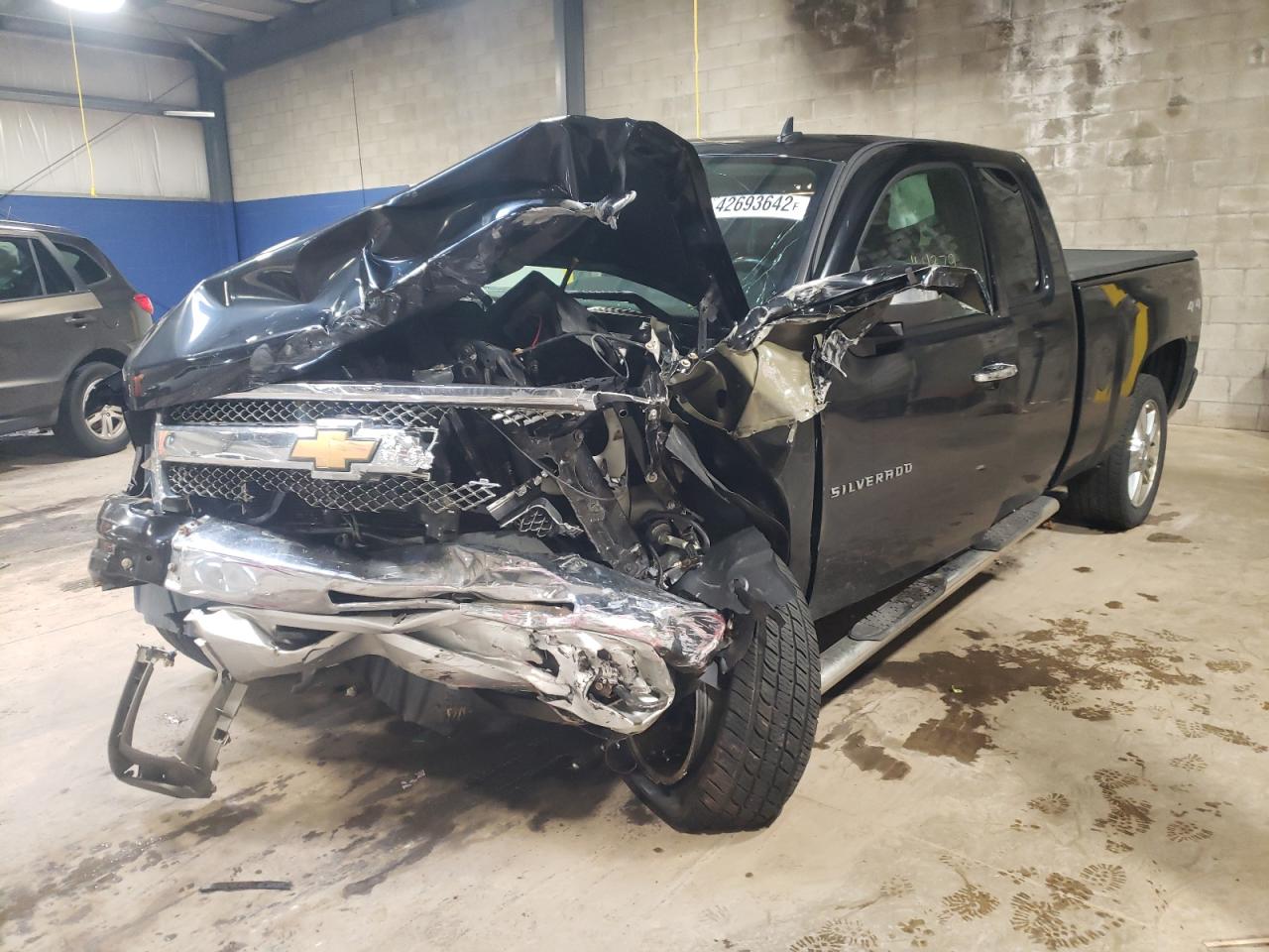 Photo 2 from auction – 2012 CHEVROLET SILVERADO with VIN 1GCRKSE74CZ127546