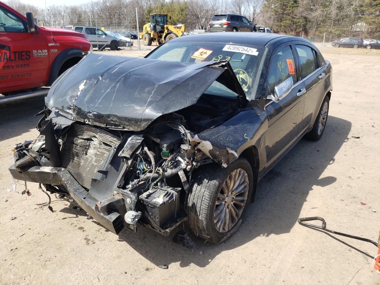 Photo 2 from auction – 2012 CHRYSLER 200 LIMITE with VIN 1C3CCBCG4CN227082