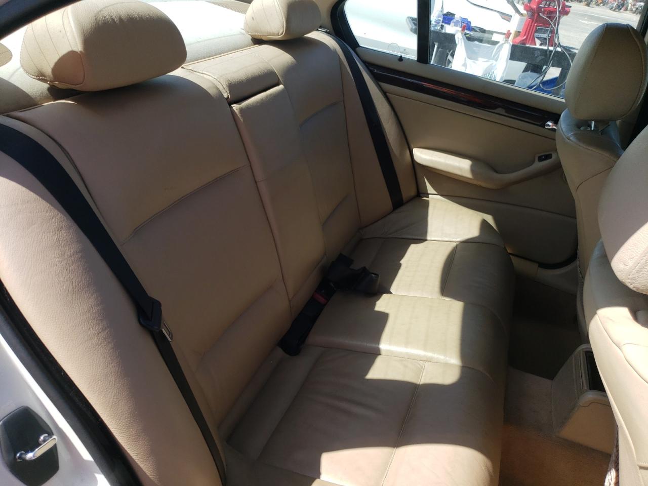 Photo 6 from auction – 1999 BMW 328 I AUTO with VIN WBAAM5331XFR11390