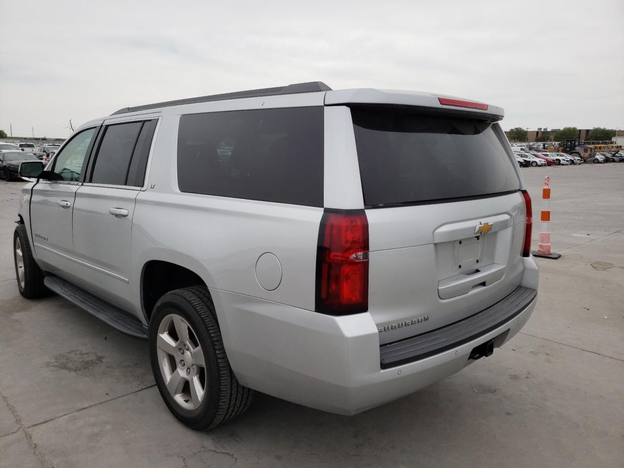 Photo 3 from auction – 2017 CHEVROLET SUBURBAN C with VIN 1GNSCHKC2HR160479