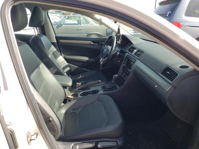 Photo 5 from auction – 2014 VOLKSWAGEN PASSAT SE with VIN 1VWBS7A35EC110355