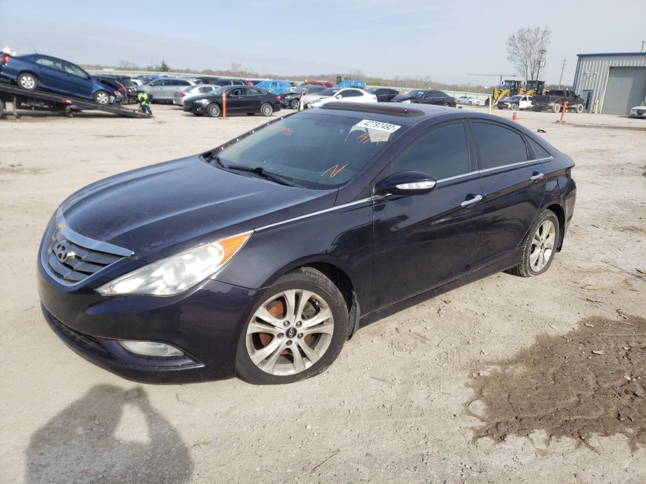 Photo 2 from auction – 2011 HYUNDAI SONATA SE with VIN 5NPEC4AC6BH117956