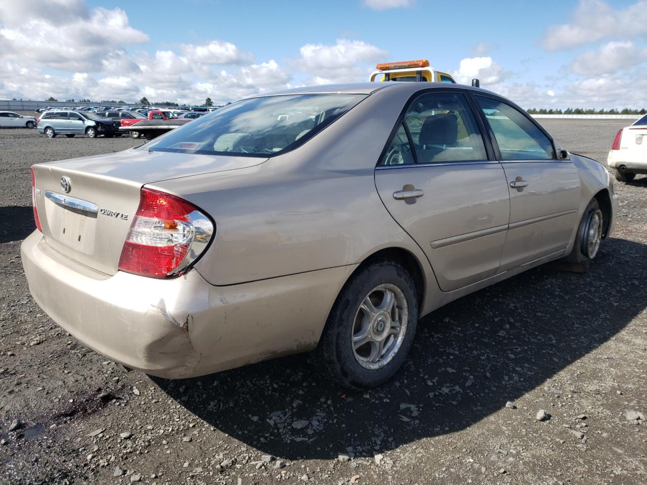Photo 4 from auction – 2004 TOYOTA CAMRY LE with VIN JTDBE32K540262368