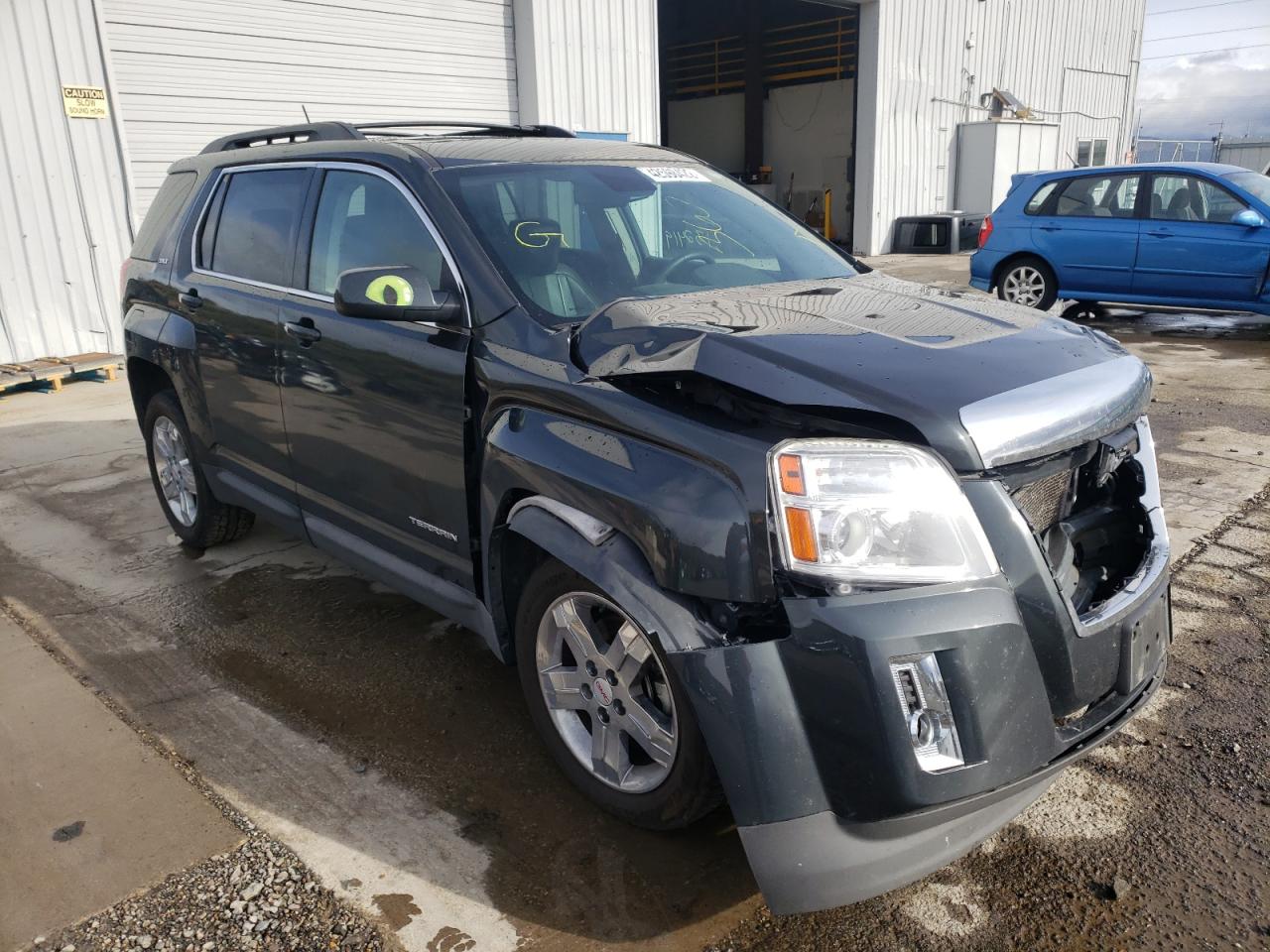 GMC TERRAIN SL 2013 with VIN 2GKFLVE3XD6419220 - Photo from auction