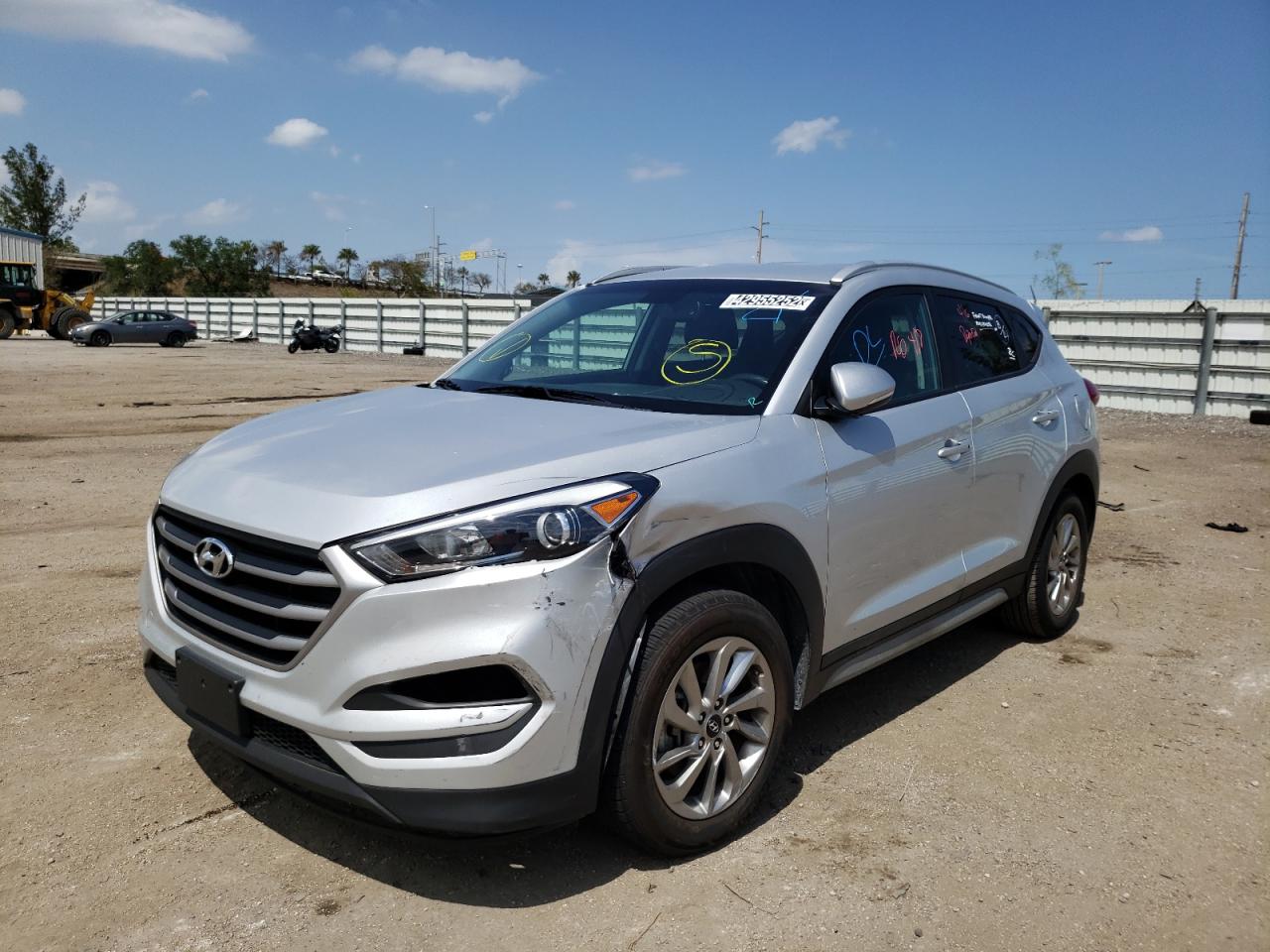 Photo 2 from auction – 2018 HYUNDAI TUCSON SEL with VIN KM8J3CA42JU694596