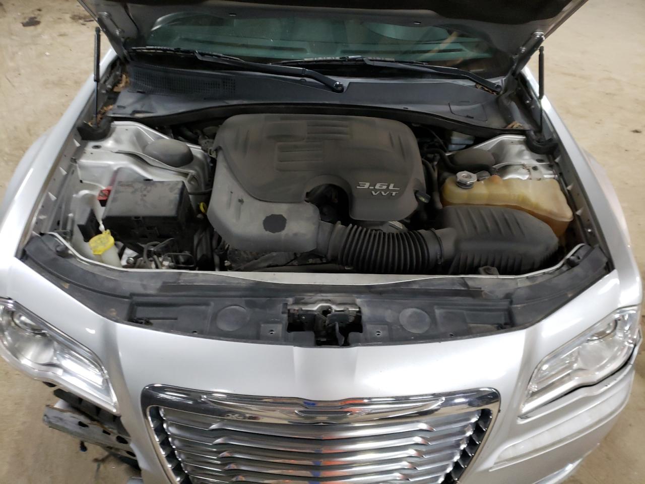 Photo 7 from auction – 2012 CHRYSLER 300 LIMITE with VIN 2C3CCACG3CH114520