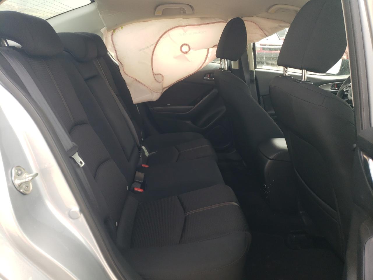 Photo 6 from auction – 2018 MAZDA 3 SPORT with VIN 3MZBN1U76JM200397