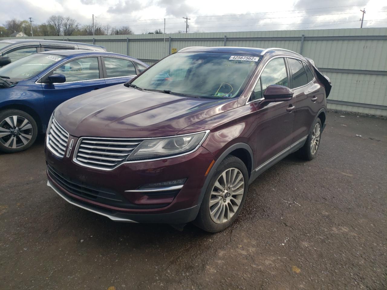 Photo 2 from auction – 2017 LINCOLN MKC RESERV with VIN 5LMCJ3D98HUL00774