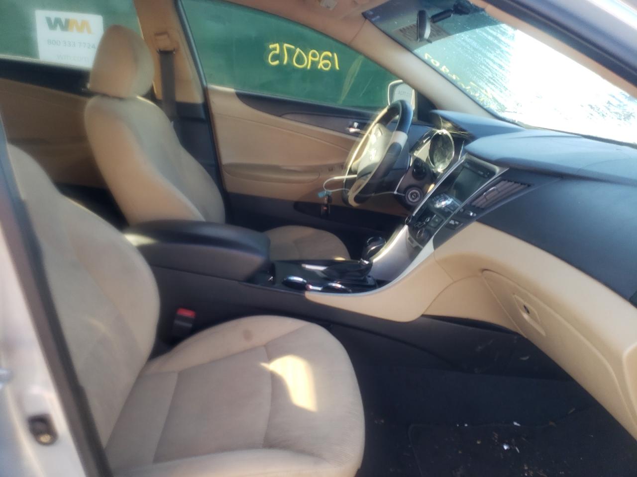 Photo 5 from auction – 2011 HYUNDAI SONATA GLS with VIN 5NPEB4AC4BH136153