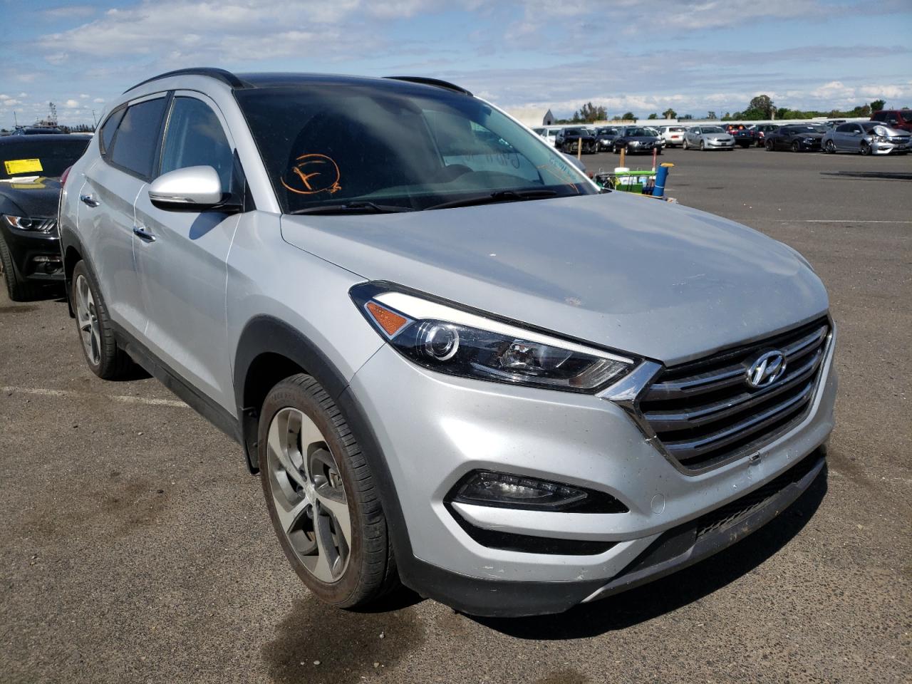 HYUNDAI TUCSON LIM 2016 with VIN KM8J33A2XGU253046 - Photo from auction
