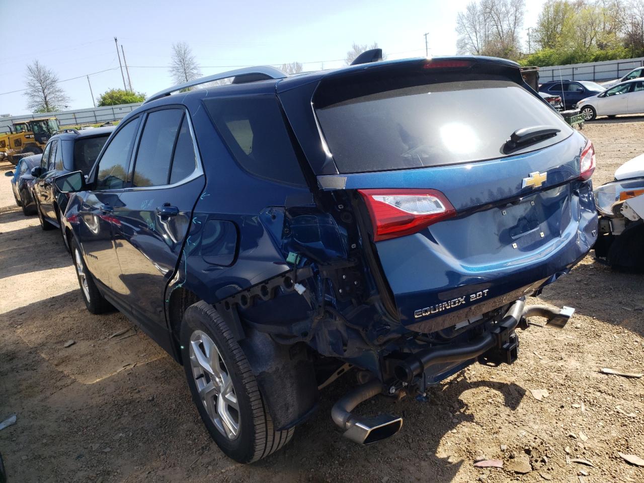 Photo 3 from auction – 2019 CHEVROLET EQUINOX LT with VIN 3GNAXLEX4KL180927