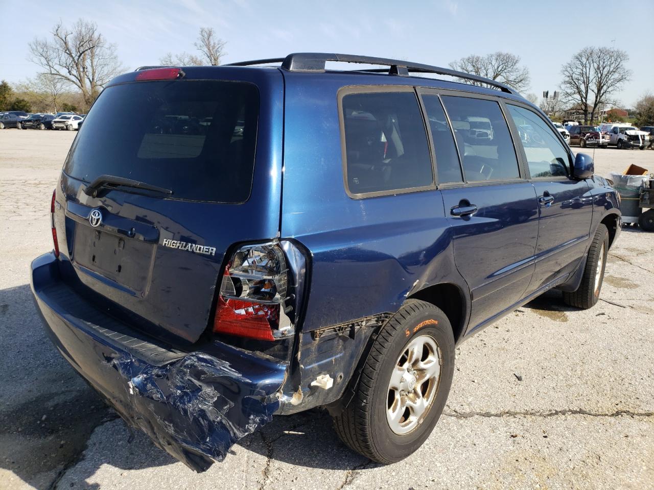Photo 4 from auction – 2004 TOYOTA HIGHLANDER with VIN JTEGD21A340099663