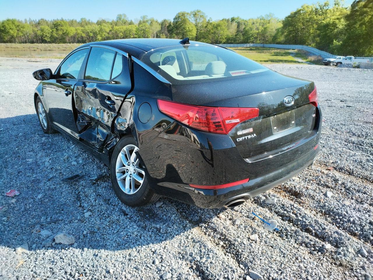 Photo 3 from auction – 2012 KIA OPTIMA LX with VIN 5XXGM4A71CG044761