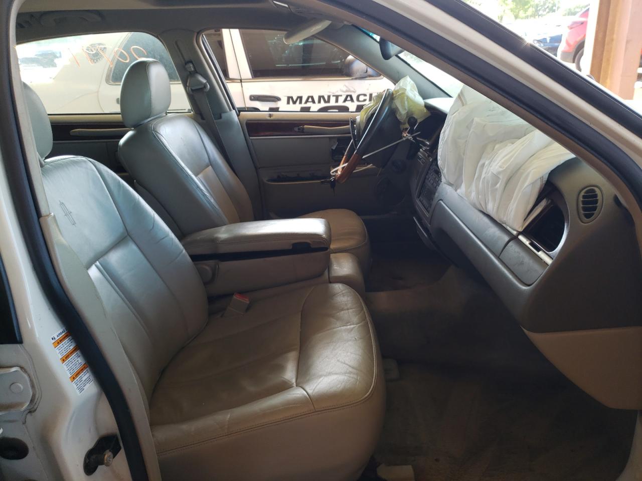 Photo 5 from auction – 2004 LINCOLN TOWN CAR U with VIN 1LNHM83W84Y659694