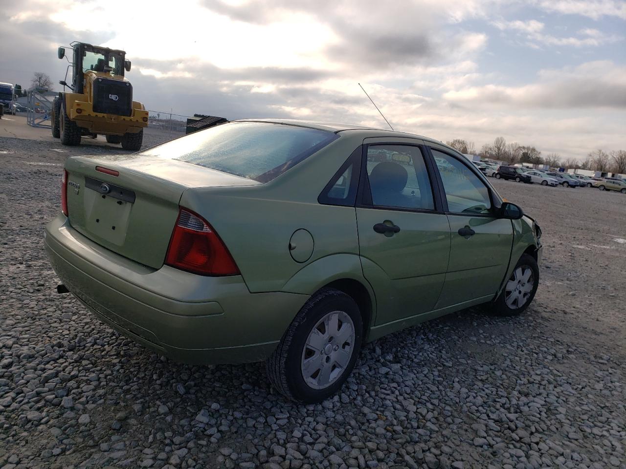 Photo 4 from auction – 2007 FORD FOCUS ZX4 with VIN 1FAFP34N97W104318