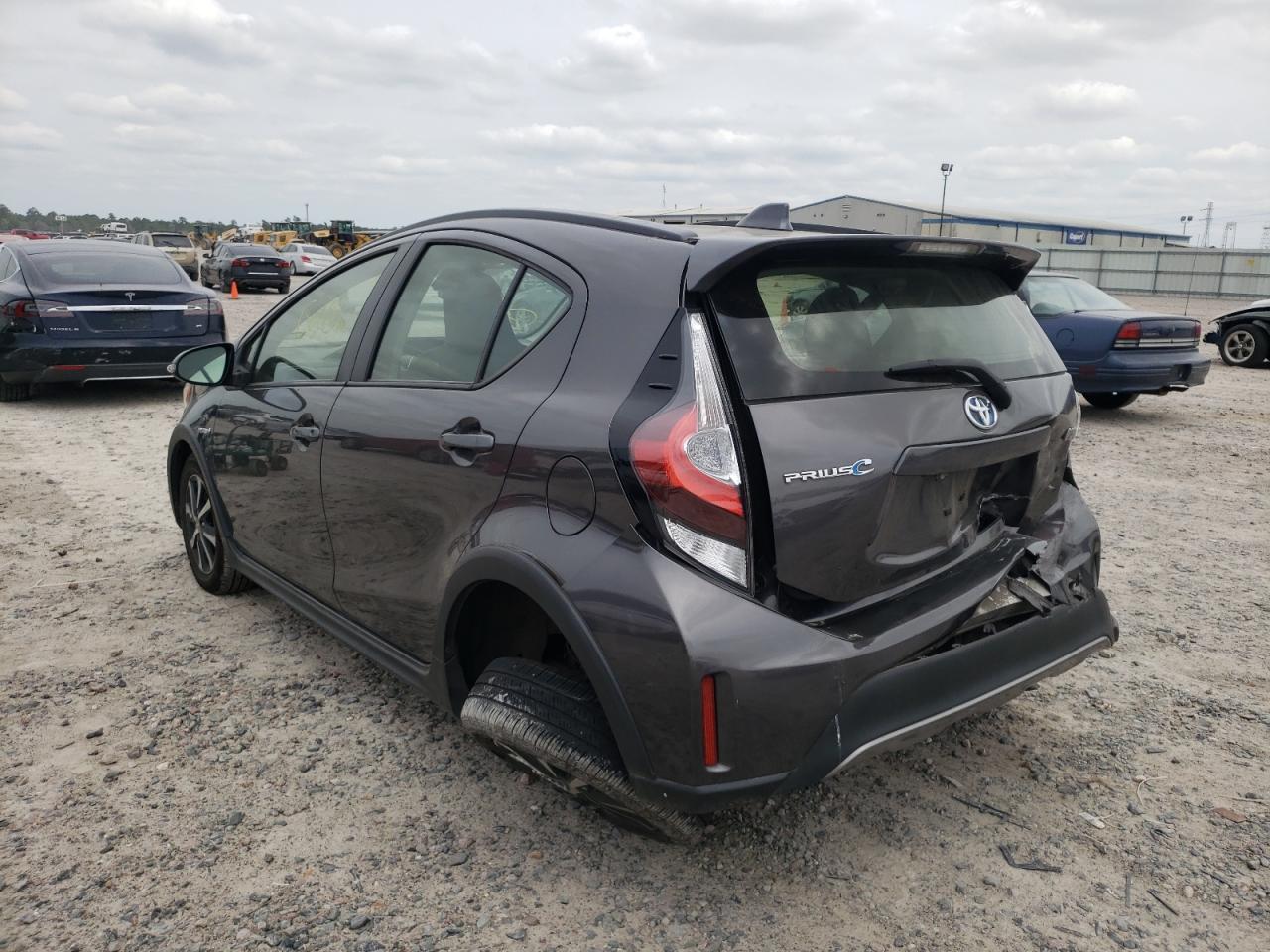 Photo 3 from auction – 2018 TOYOTA PRIUS C with VIN JTDKDTB30J1605878