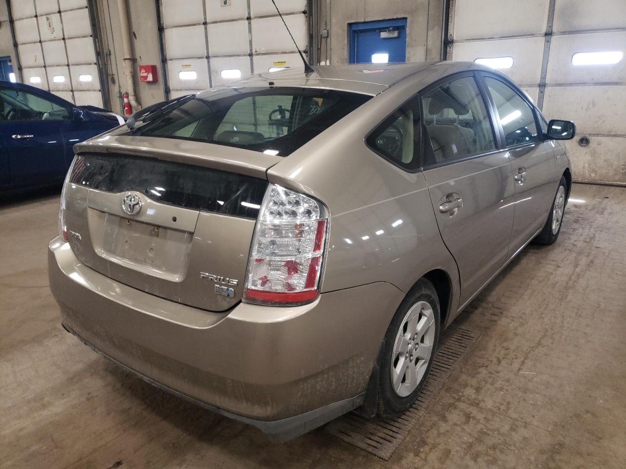 Photo 4 from auction – 2007 TOYOTA PRIUS with VIN JTDKB20U977592548