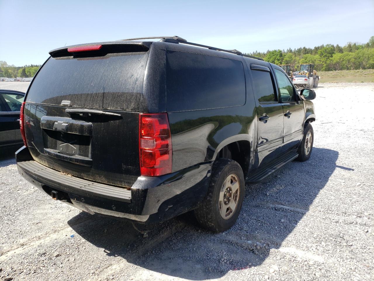 Photo 4 from auction – 2011 CHEVROLET SUBURBAN K with VIN 1GNSKJE3XBR390915