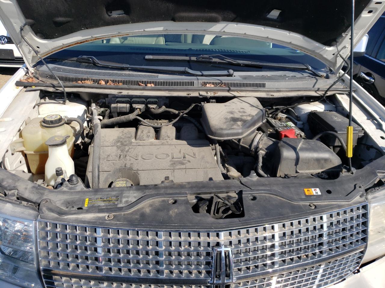 Photo 7 from auction – 2009 LINCOLN MKX with VIN 2LMDU88C99BJ01049