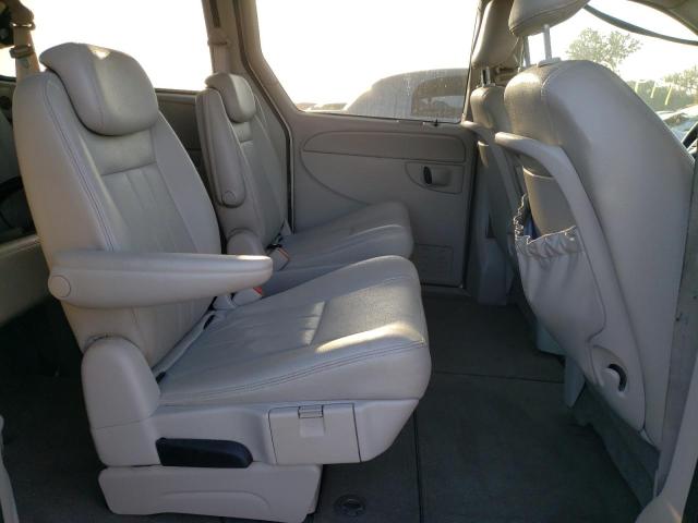 Photo 6 from auction – 2005 CHRYSLER TOWN & COU with VIN 2C4GP54L35R327159