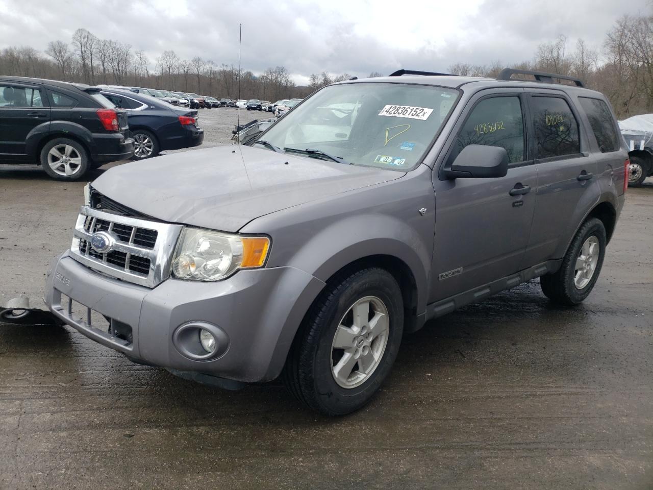 Photo 2 from auction – 2008 FORD ESCAPE XLT with VIN 1FMCU93158KB00990