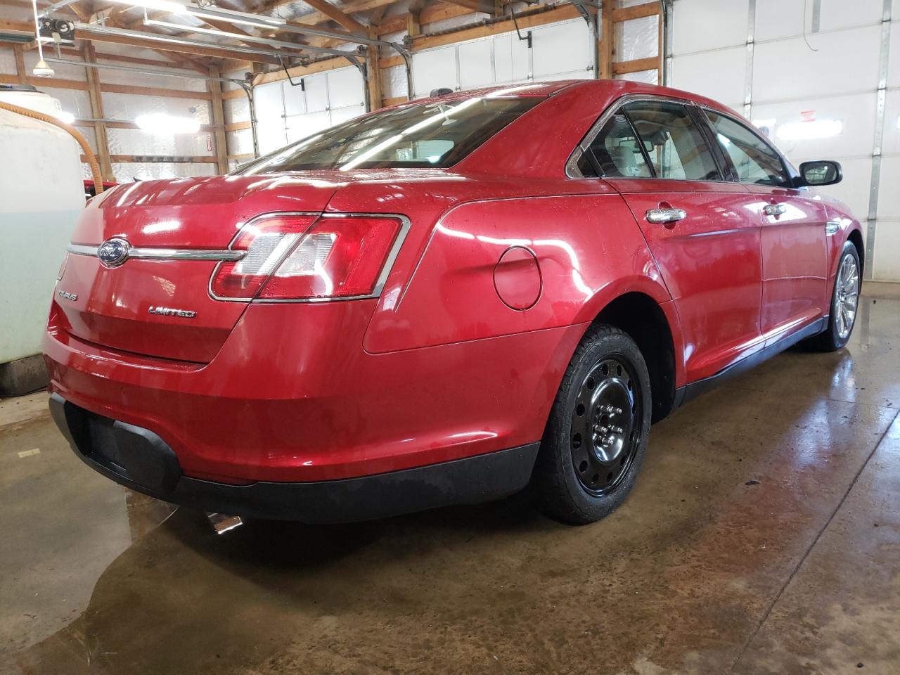 Photo 4 from auction – 2010 FORD TAURUS LIM with VIN 1FAHP2FW5AG129775