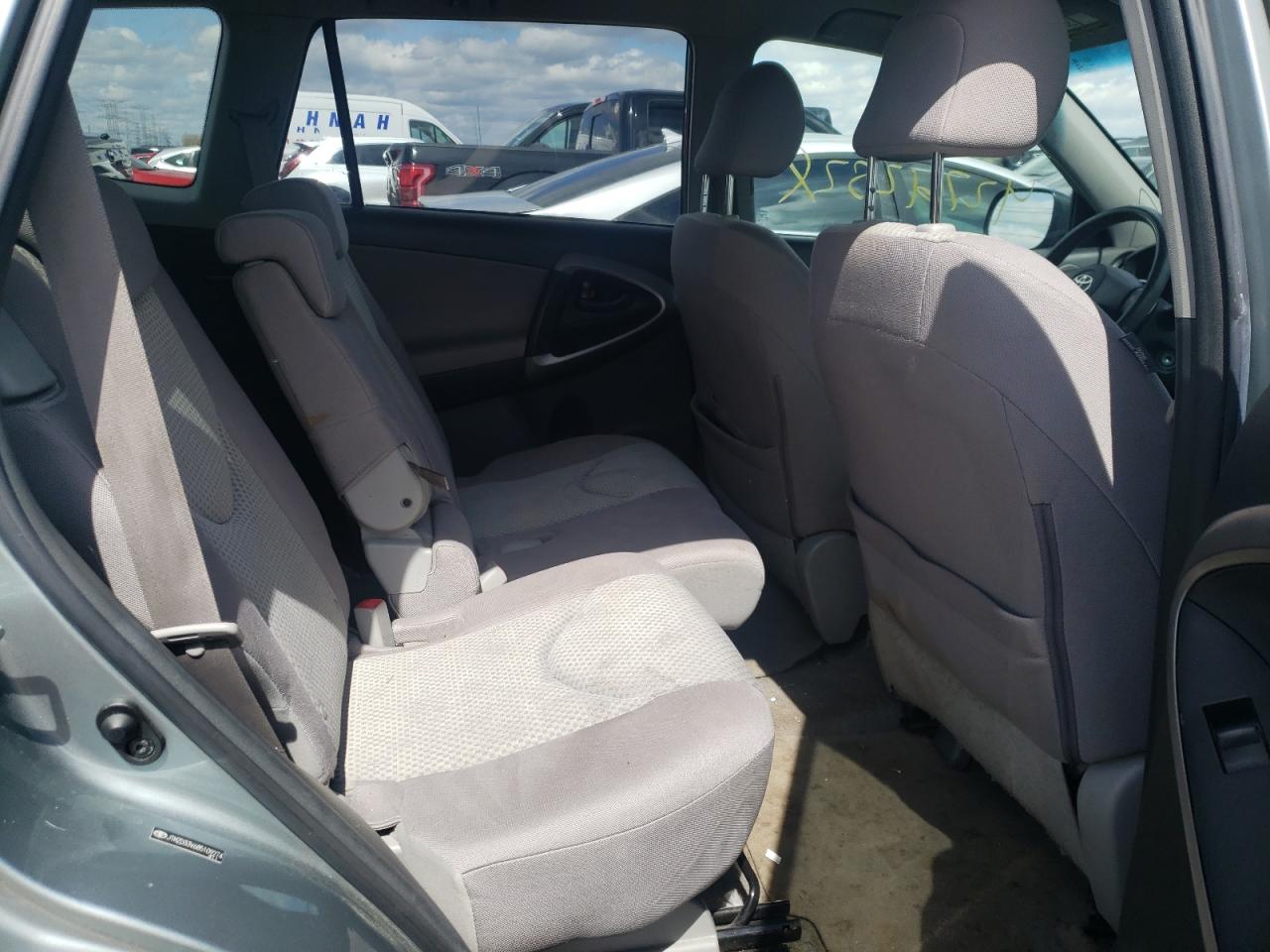 Photo 6 from auction – 2008 TOYOTA RAV4 with VIN JTMZD33V685109274
