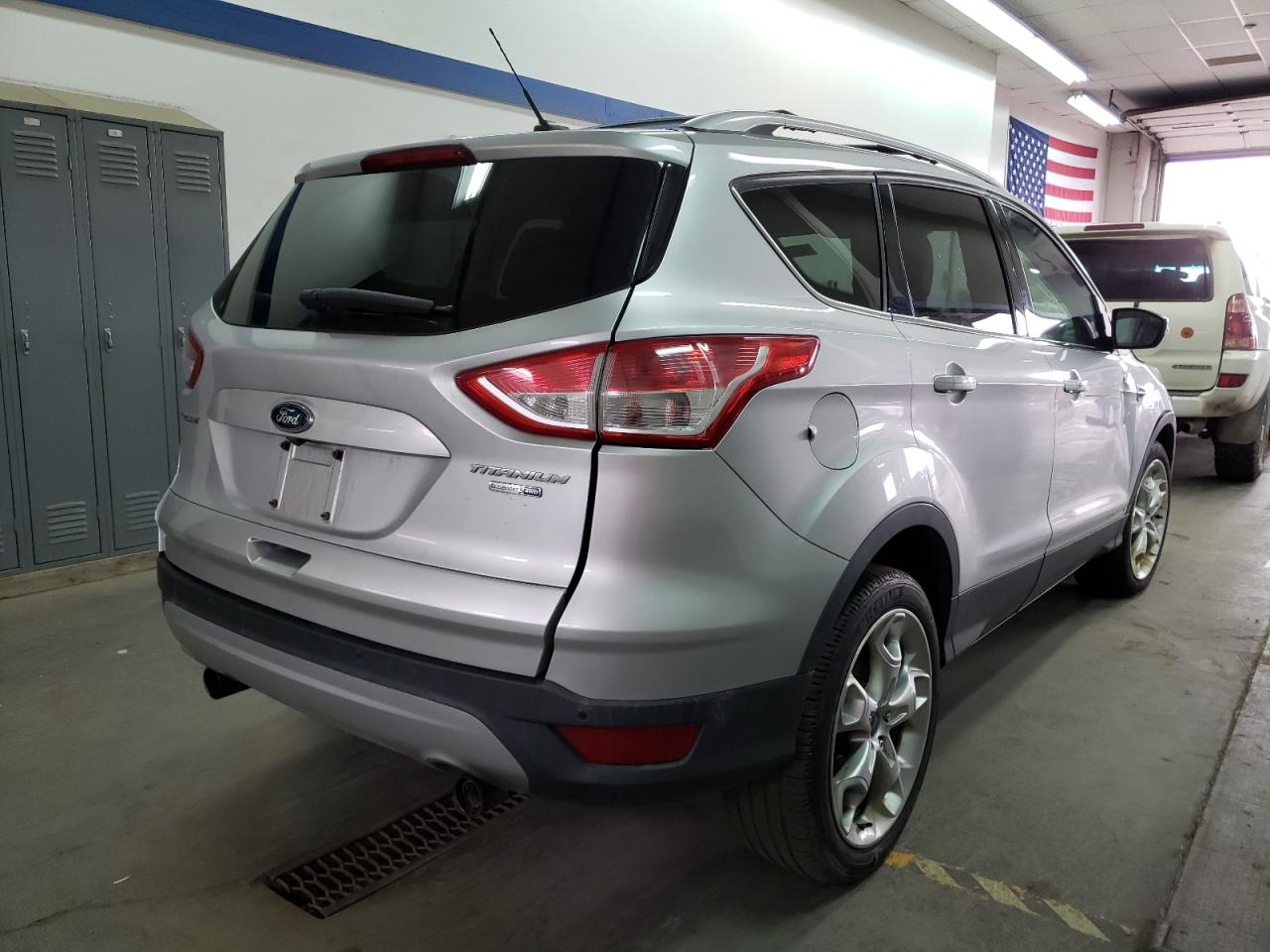 Photo 4 from auction – 2013 FORD ESCAPE TIT with VIN 1FMCU9J93DUC67551