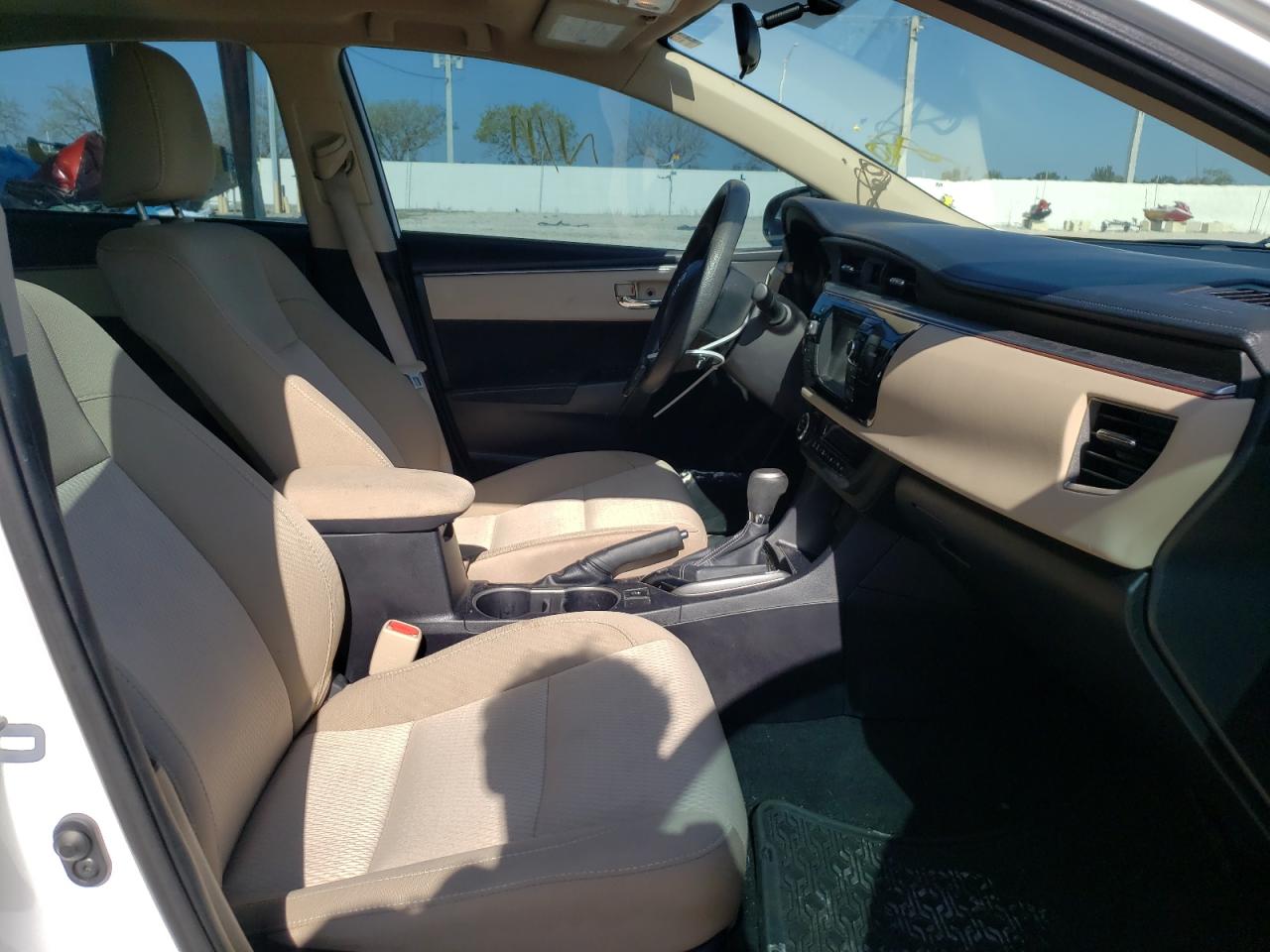 Photo 5 from auction – 2014 TOYOTA COROLLA L with VIN 2T1BURHE6EC194323