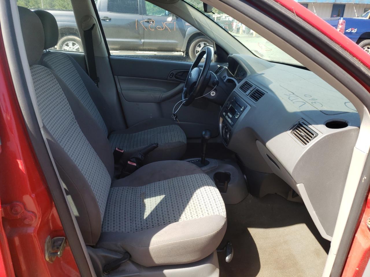 Photo 5 from auction – 2005 FORD FOCUS ZX4 with VIN 1FAFP34N45W221334