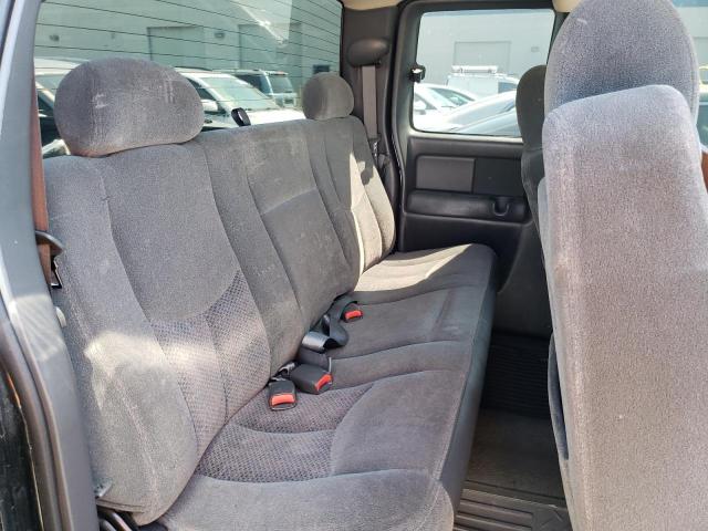 Photo 6 from auction – 2004 CHEVROLET SILVERADO with VIN 2GCEC19V841261100